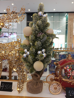 Декоративная ёлка.