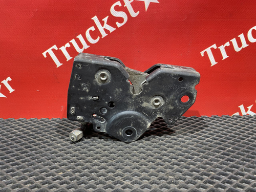 Замок кабины правый 2018г