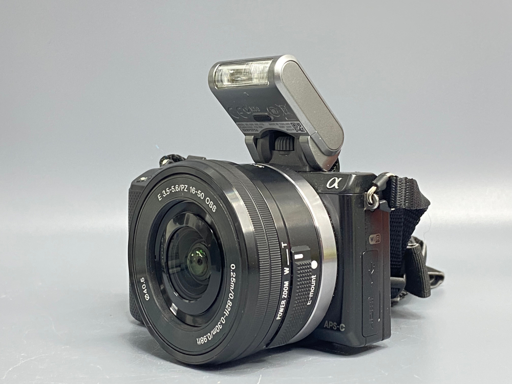 Sony NEX-5T kit 16-50mm