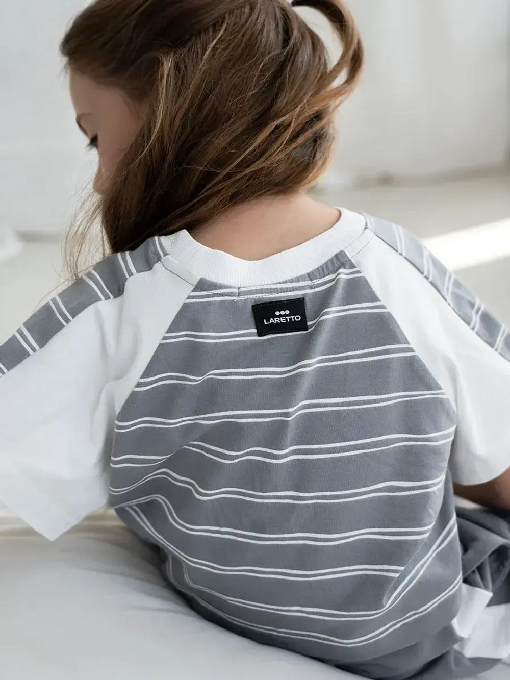 Футболка для девочки укороченная оверсайз