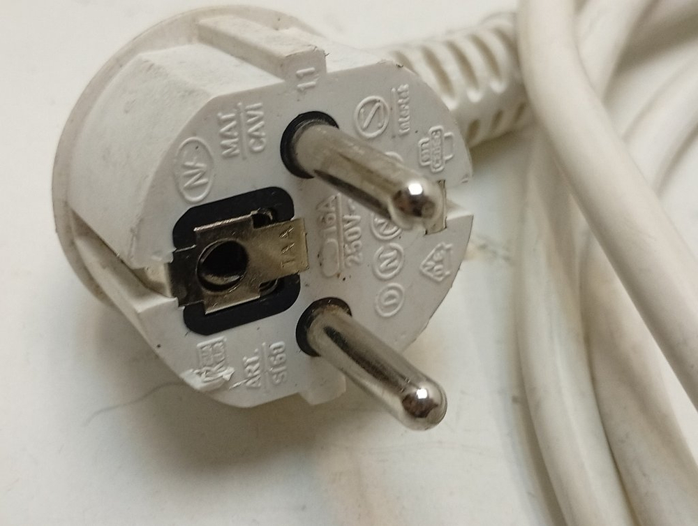 WMUF5050 кт42 Сетевой фильтр стиральной машины Hotpoint-Ariston б/у