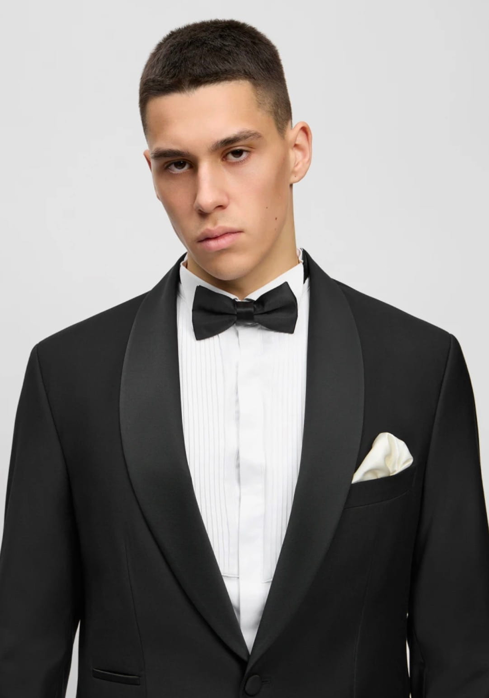 Мужской смокинг (черный) Б65