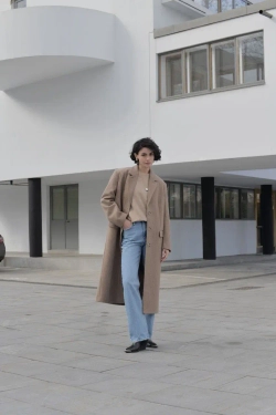 Пальто удлиненное женское бежевое