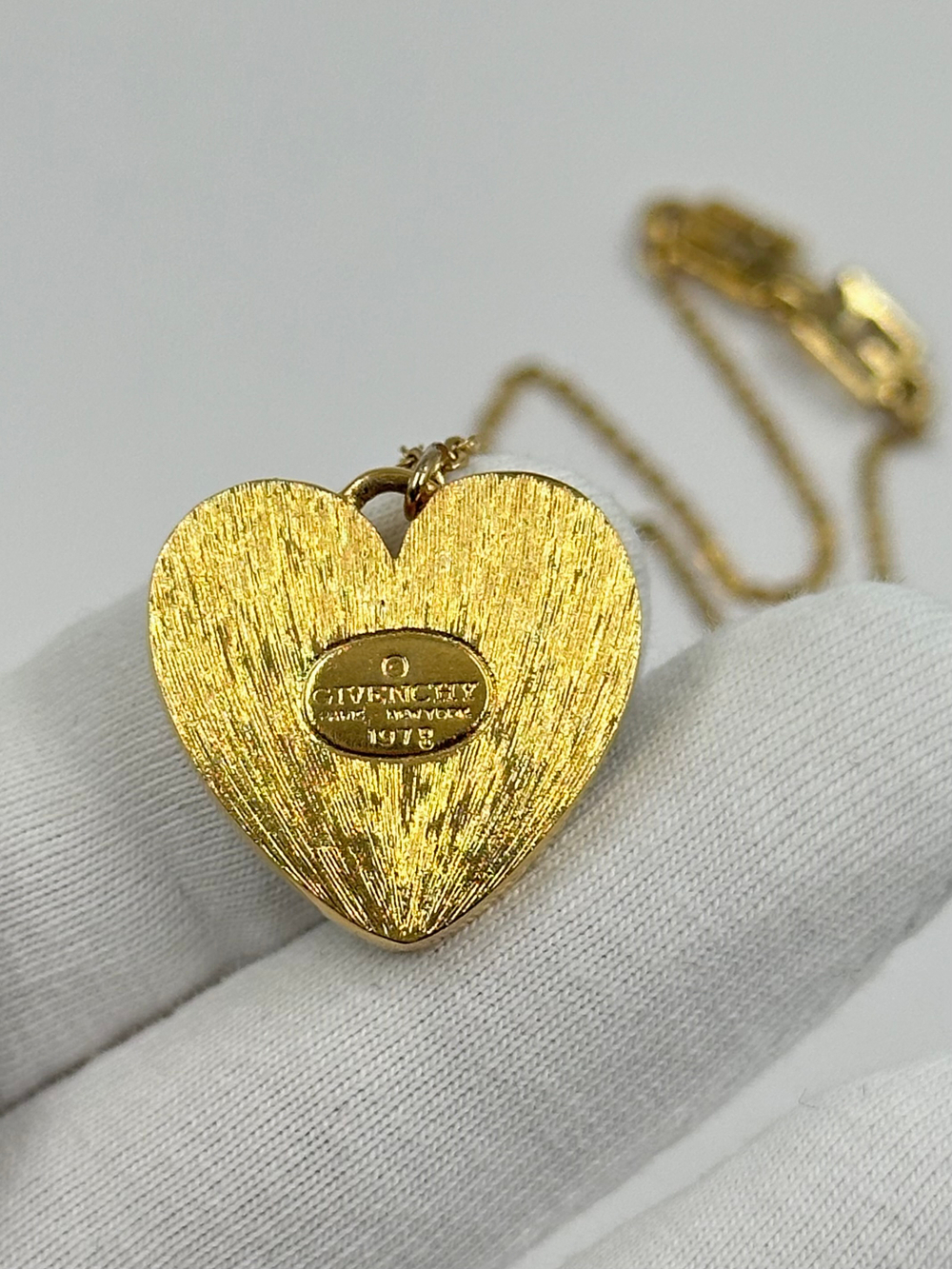 Кулон Сердце с бирюзовой эмалью Givenchy