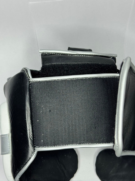 Шлем боксерский полная защита  Arcada черный/белый