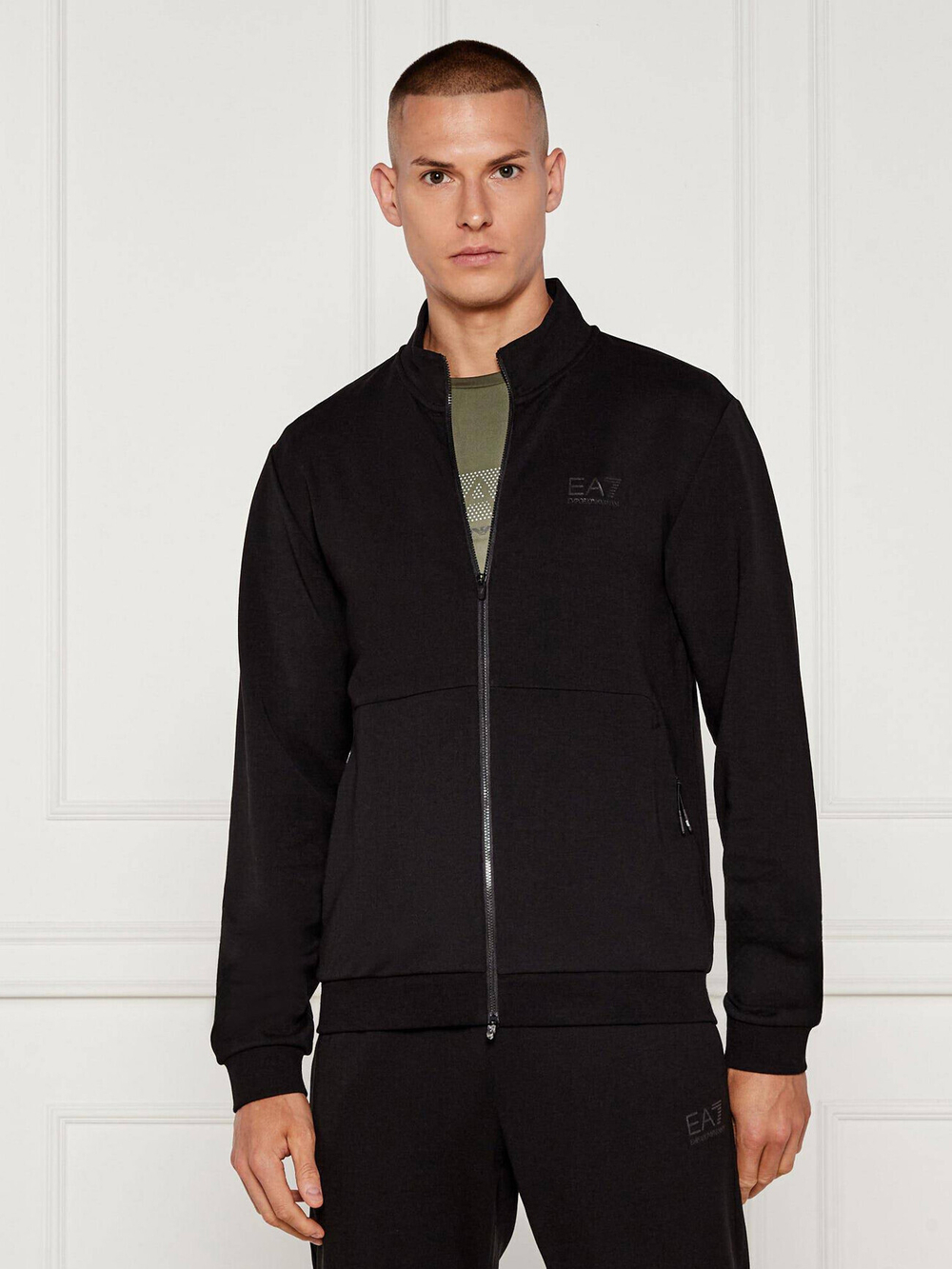 Костюм мужской EA7 Emporio Armani
