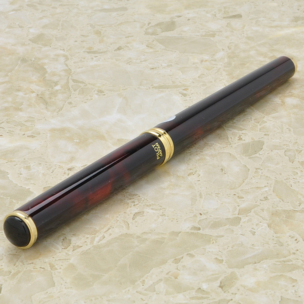 Перьевая ручка Pilot Cavalier FCA-5SR (черно-красная, перо Medium)