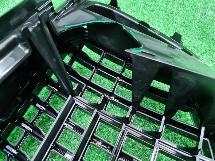 Решетка радиатора Mercedes GLS X167 19-23 Maybach