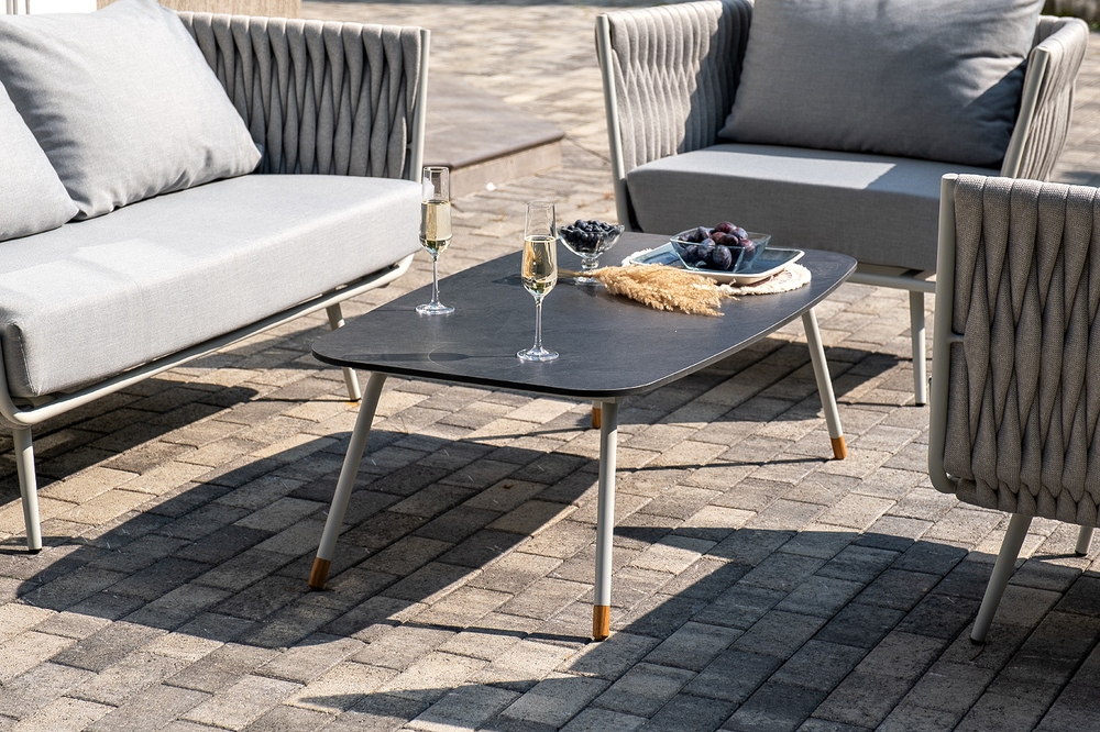 "Монако" лаунж-зона 4-местная из роупа со столом "Верона" (серый гранит), каркас светло-серый, роуп светло-серый