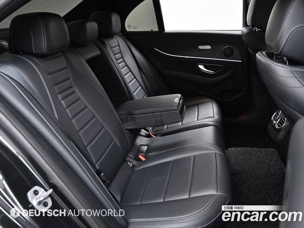 Mercedes-Benz E-Class W213 E220d 4MATIC AMG Line (11.2020)