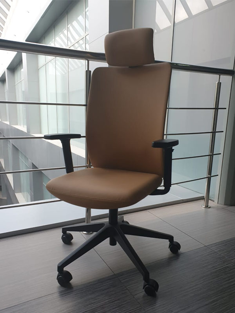 Delia кресло операторское на пятилучие