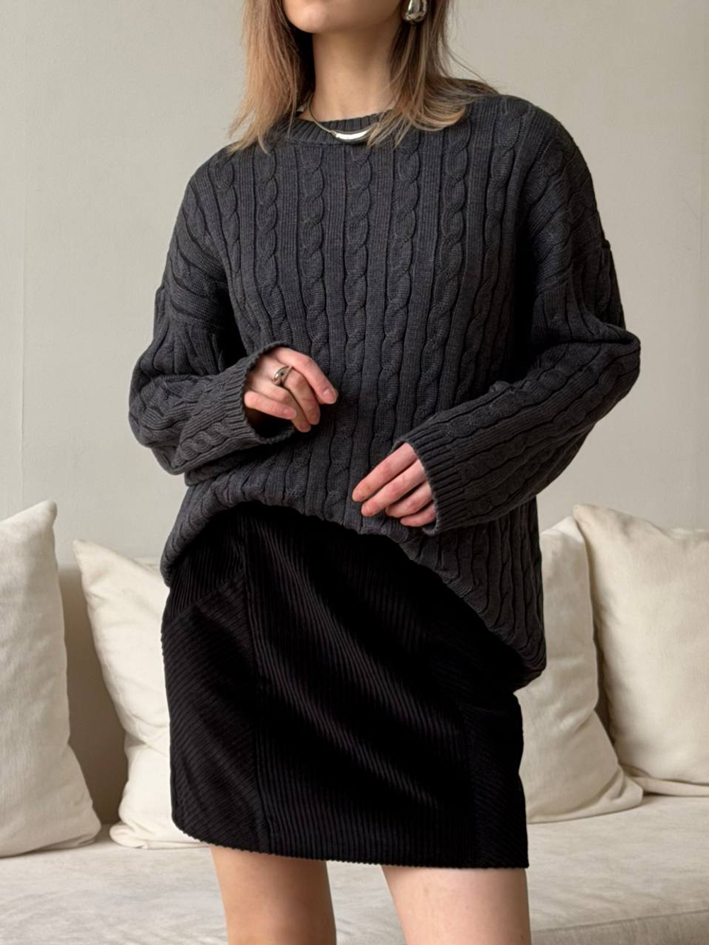 Джемпер с косами