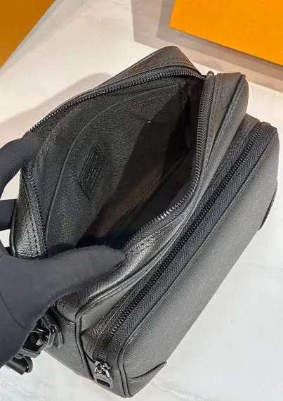 Сумка Louis Vuitton Nil Messenger