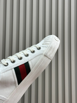 Gucci Sneaker With Web