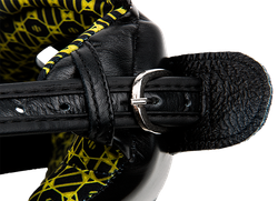 UFC Шлем с защитой щек на шнуровке черный - L\XL