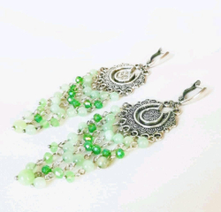 Длинные крупные серьги с зелёным ониксом в восточном стиле