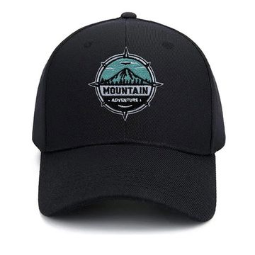 Нашивка термоаппликация на одежду и  на рюкзак. Adventure. Горы. Путешествия