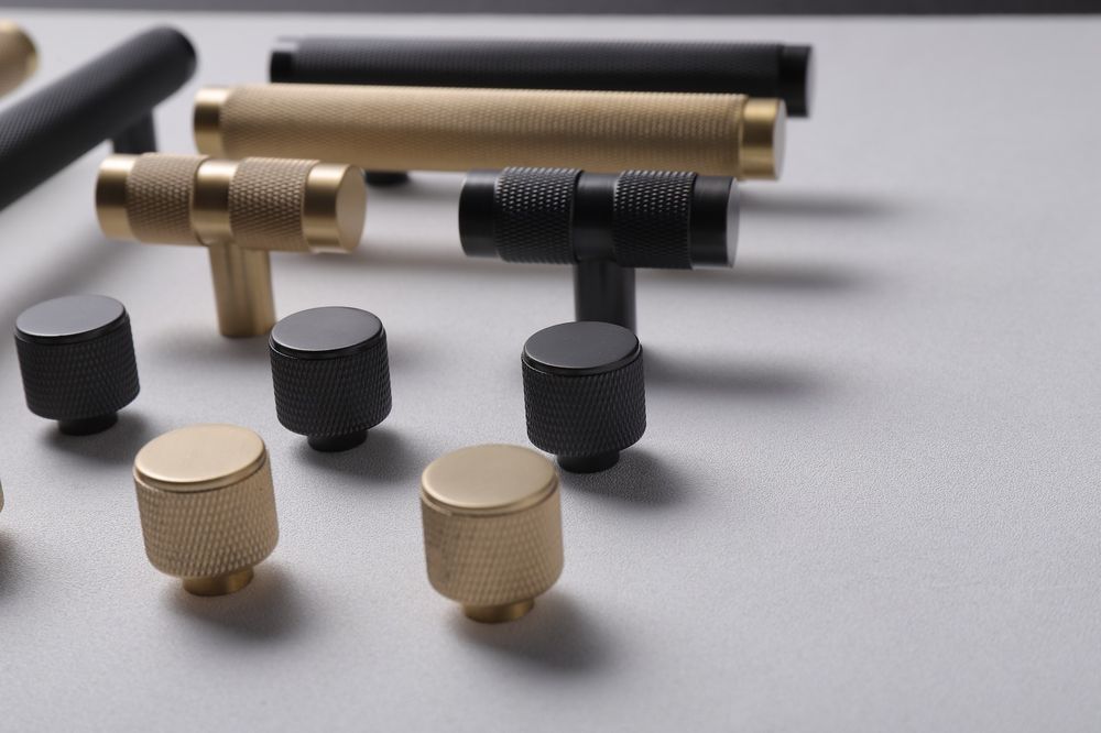 Ручка-кнопка HK009 brass