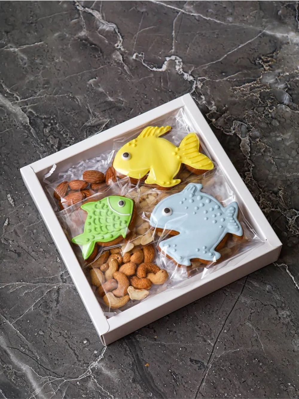 Подарочный набор имбирные пряники и орехи