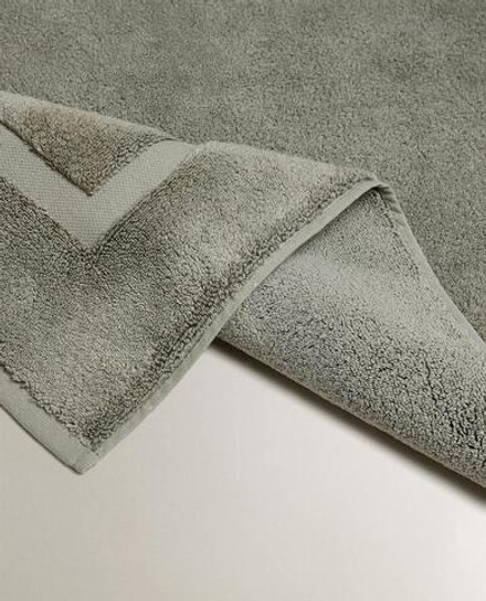 ZARA HOME КОВРИК ДЛЯ ВАННОЙ ИЗ МЯГКОЙ ТКАНИ, ЗЕЛЕНЫЙ