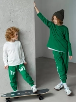 Спортивный костюм для мальчика в школу