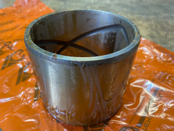 Втулка 421-70-11261