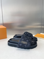 Louis Vuitton Pool Pillow Flat Comfort Mule