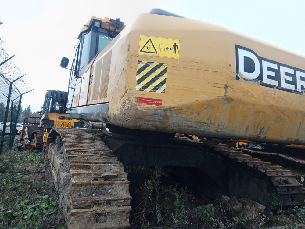 John Deere E400 Экскаватор E400LC (Дизельный, 9,0 л, 322 л.с., АТ)