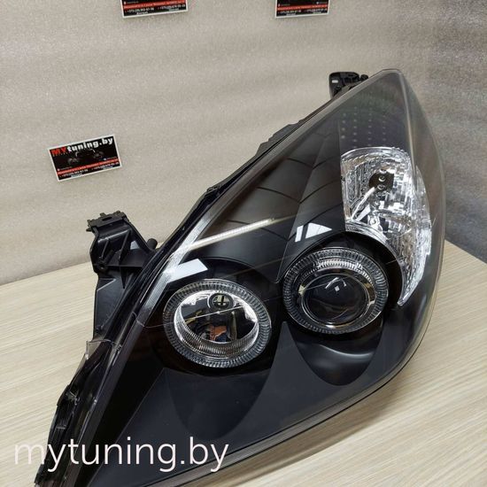 Передние фары Opel Vectra C angel eyes black