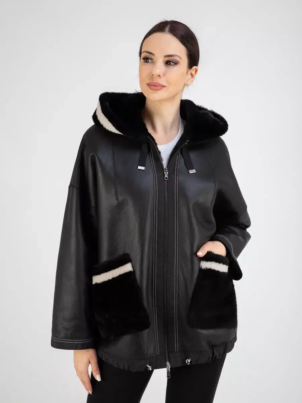 Дубленка натуральная с капюшоном двухсторонняя