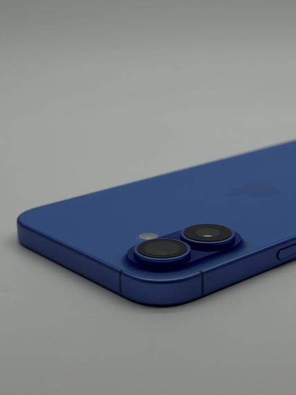 iPhone 16 Plus 128Gb Ultramarine