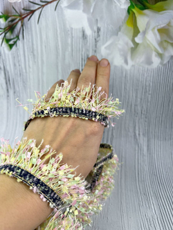 Тесьма с бахромой твидовая букле травка 35мм (1,5м в уп)