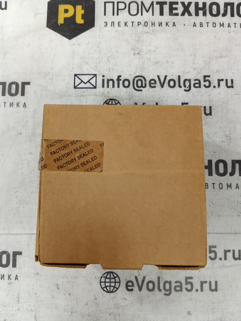 Allen-Bradley 2711P-RSACDIN новое