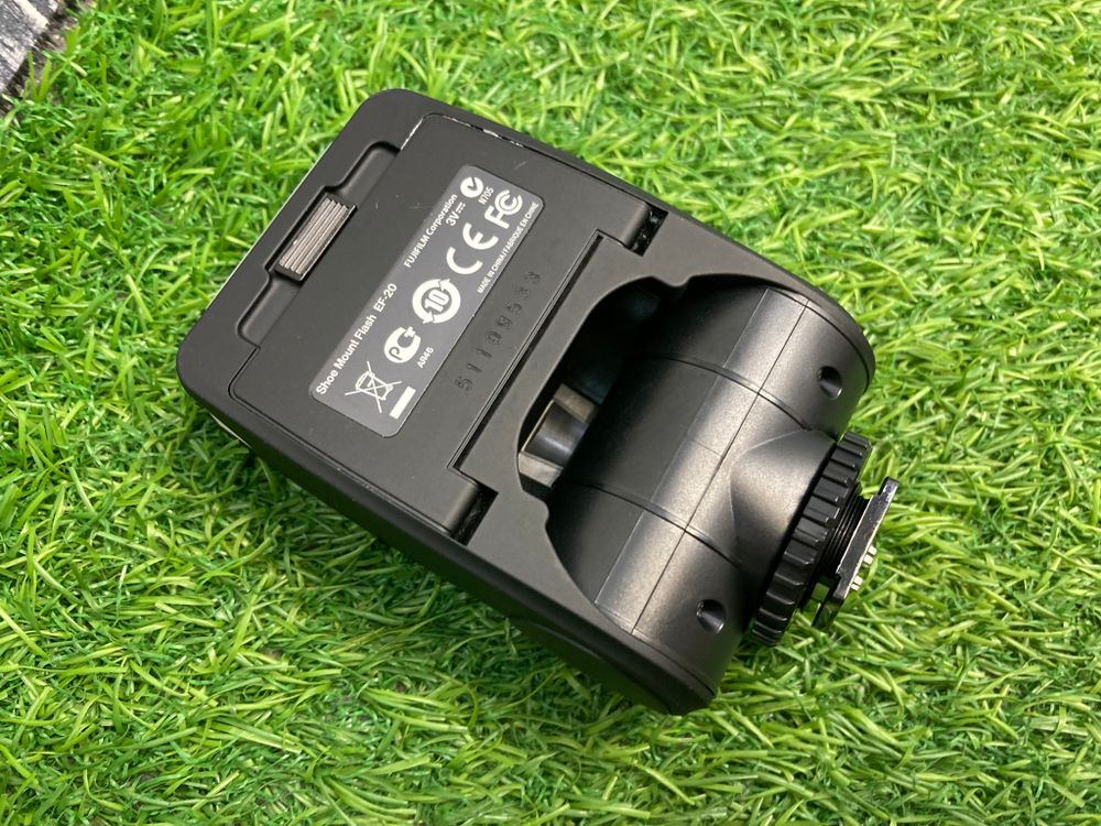 FujiFilm EF-20 TTL Flash