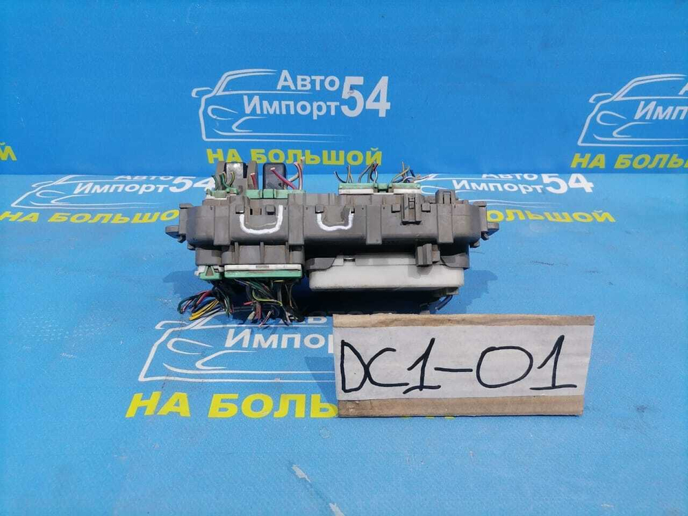 Блок предохранителей салонный Honda INTEGRA 1993