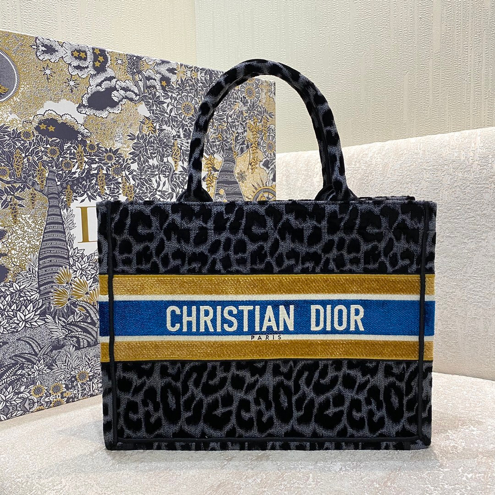 Christian Dior Book Tote 36 cm