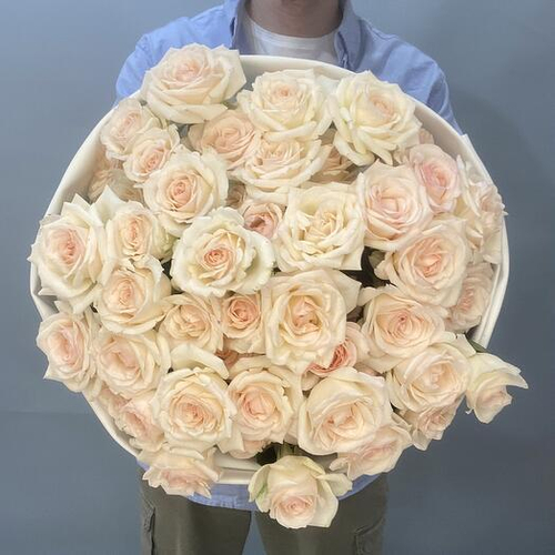 Монобукет из 9 ароматных кустовых роз QEEN. Монобукет 018 Chalet Green