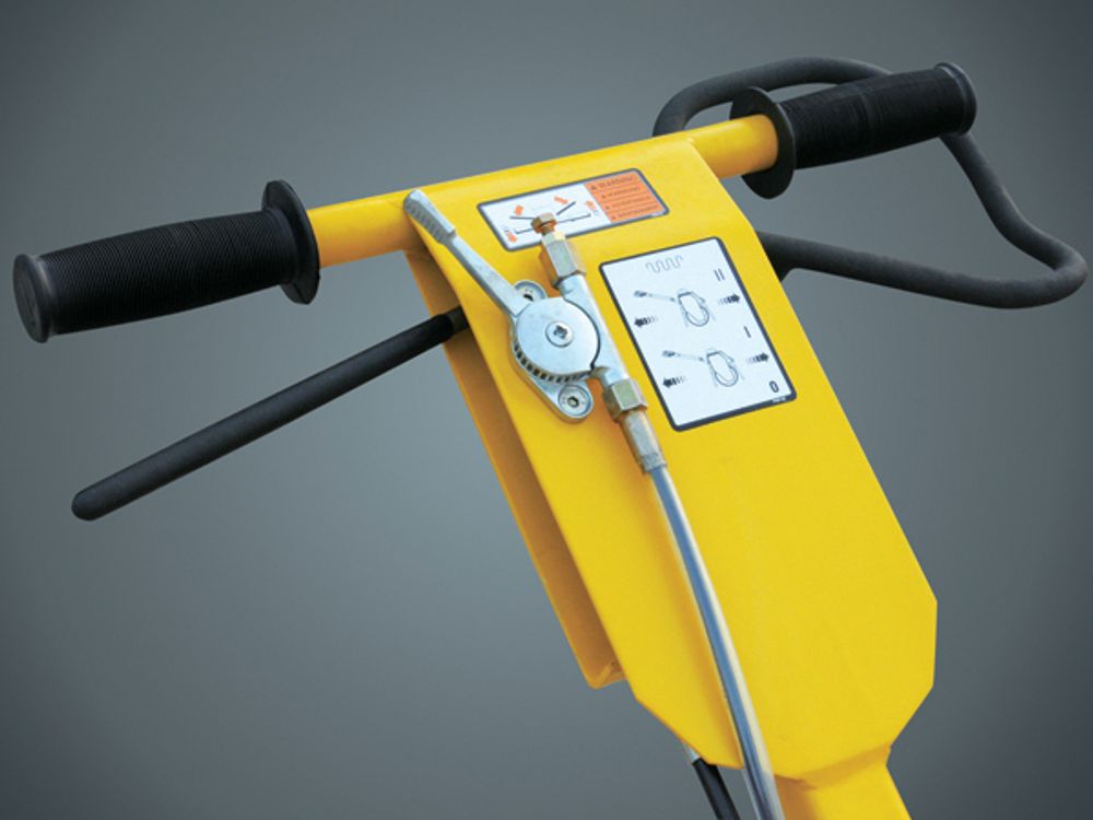 Ручной мини виброкаток Masalta MSR58-4 одновальцовый - [185 кг / Honda GX160]