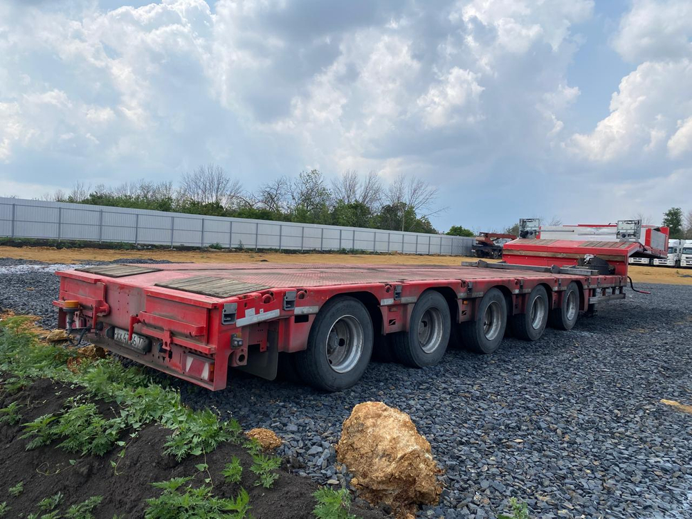 Тверьстроймаш 9939* Полуприцеп тяжеловоз 5 осей 993951-0023 (Раздвижной)