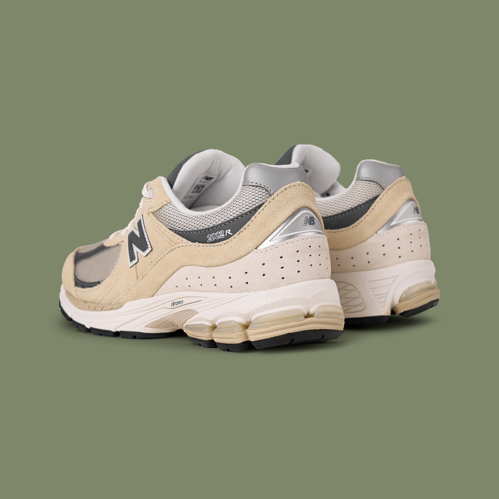 Кроссовки New Balance 2002R "Sandstone"