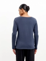 лонгслив дизайнерский с вырезом на груди