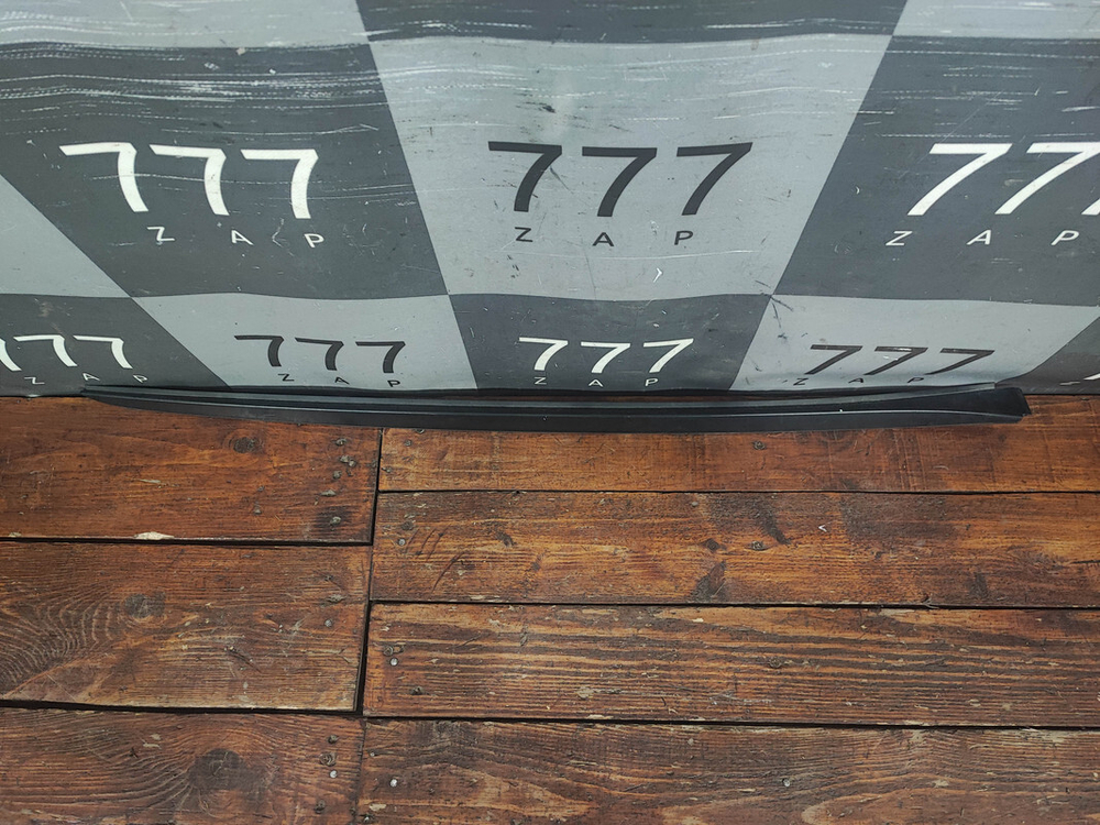 Молдинг лобового стекла правый Kia Ceed 3 (CD) 18-нв Б/У Оригинал 86134J7000