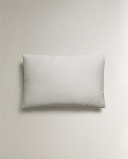 Zara Home - Атласная наволочка с подолом (300 нитей) 60x60 см