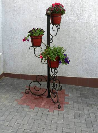 Цветочница Стойка Фигурная-1