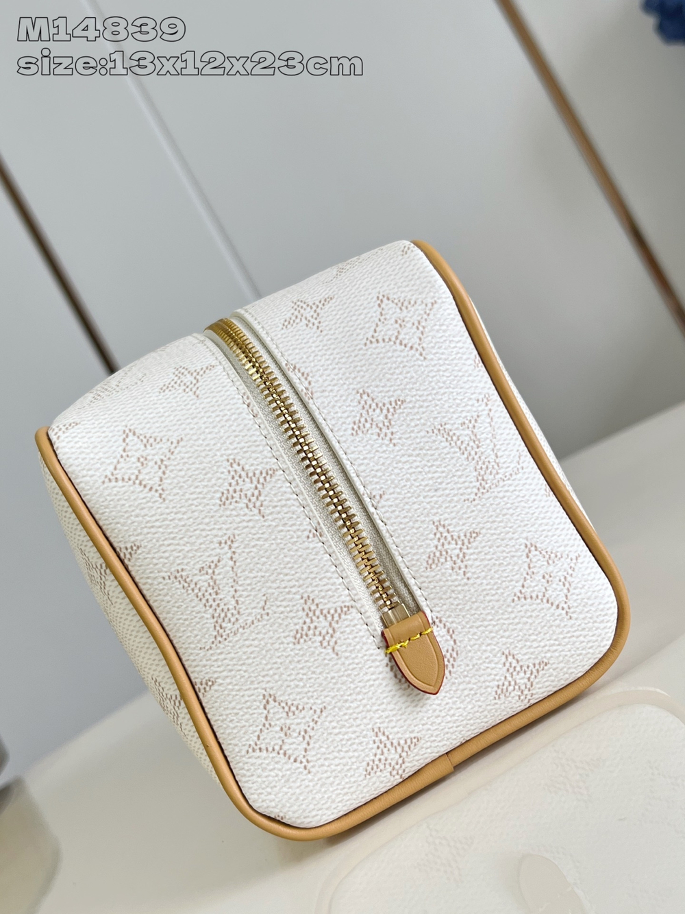 Louis Vuitton Locker Dopp Kit