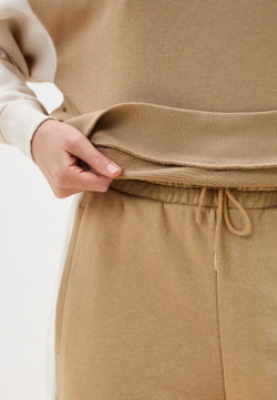 Толстовка женская PUMA SQUAD Crew TR