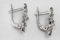 Ювелирные серьги из серебра