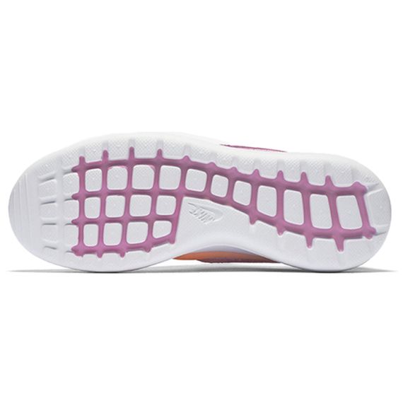 NIKE Roshe Two Беговые кроссовки Низкие Женские