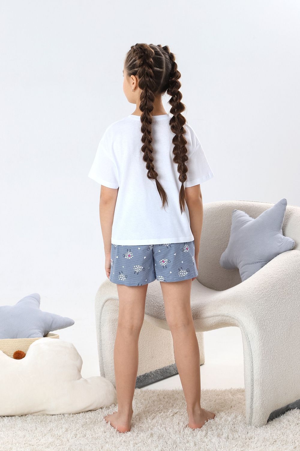 Костюм для девочки Долли-2 Виотекс БЕЛЫЙ