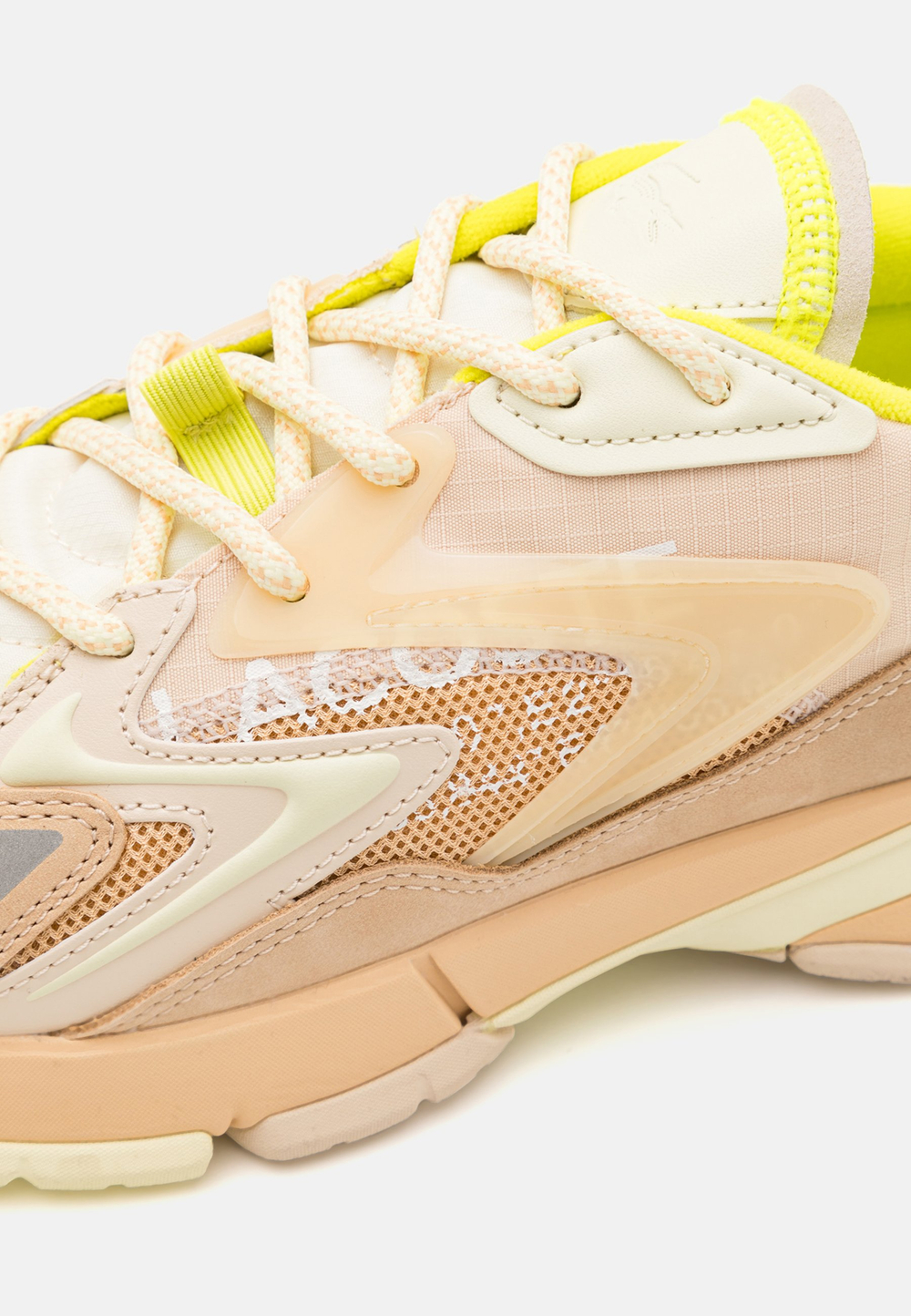 Lacoste L003 NEO TECH 224 - кроссовки на шнуровке - Светло-жёлтый / Бежевый